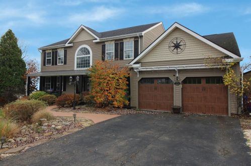 1233 Woodhill Dr, Gibsonia, PA 15044-9230