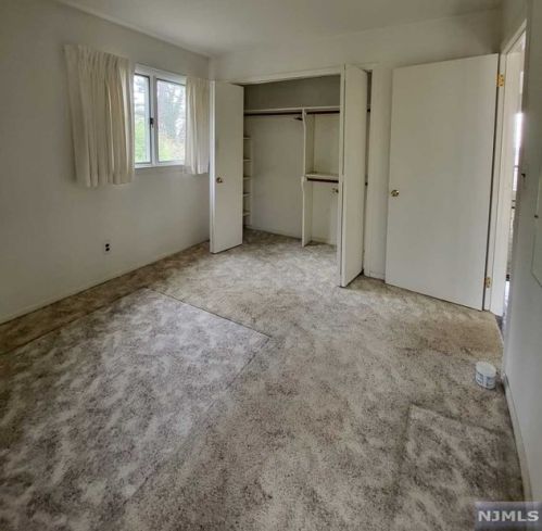 111 Hillcrest Ave, Paterson, NJ 07506-3115
