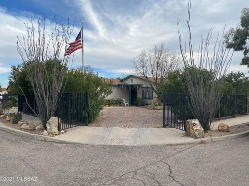 4112 Market St, Tucson, AZ 85706-4877