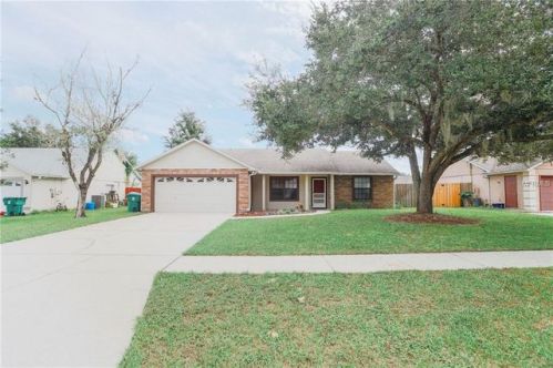 1387 Hensley Dr, Deland, FL 32724-2536