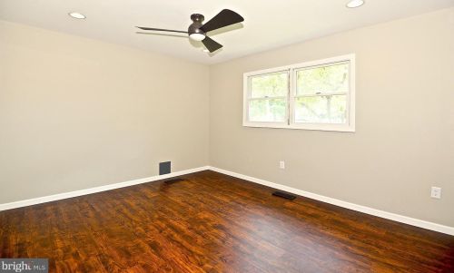 7 Pigeon Pl, Berkeley Township NJ  08721-1915 exterior