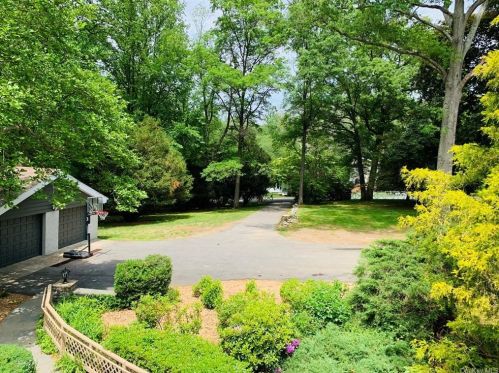 177 Hillair Cir, White Plains, NY 10605-4505