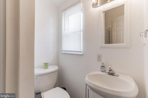 714 Manatawny St, Pottstown PA  19464-5143 exterior