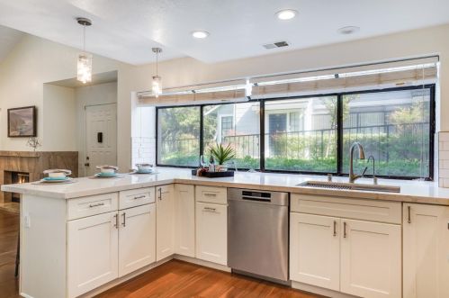 2851 Buena Crest Ct, San Jose CA  95121-2956 exterior