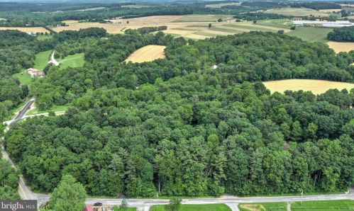 315 Bacon Rd, Red Lion PA  17356-8887 exterior