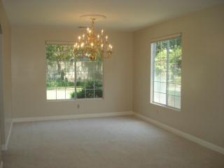 10804 Haworth Ln, Bakersfield CA  93311-2903 exterior