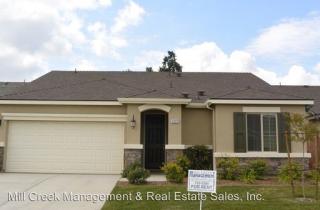 3939 Country Ave, Visalia CA  93292-1267 exterior