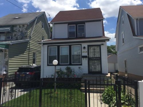 13029 220th St, Jamaica, NY 11413-1224