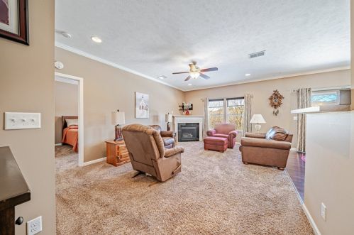 612 Whispering Pines Dr, Gibsonia PA  15044-7854 exterior