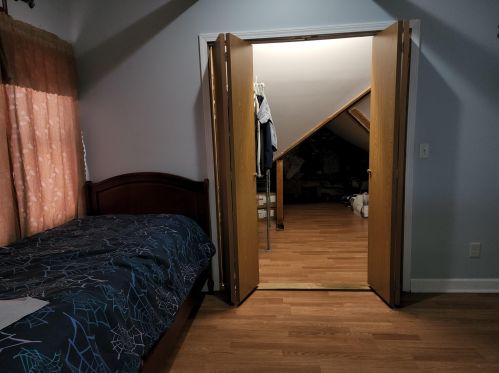 1720 Howard Ave, Milwaukee WI 53221-1043 exterior