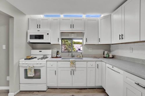 3150 Camberly Dr, Gibsonia PA  15044-8467 exterior