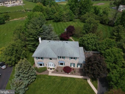 1845 Ferguson Ln, Blue Bell PA  19422-1308 exterior