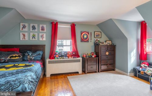 325 Moreland Rd, Willow Grove PA  19090-3507 exterior