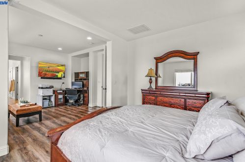 66 Sunchase Ct, Oakley CA  94561-4425 exterior