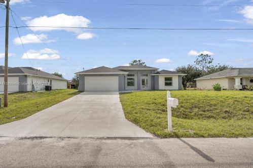 2916 18th St, Lehigh Acres, FL