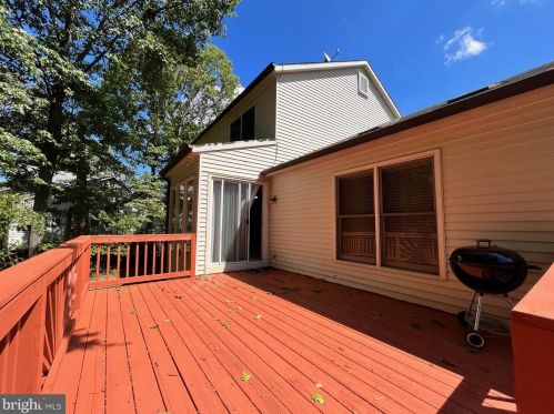 5511 Cedar Ridge Dr, Fredericksburg VA  22407-7700 exterior