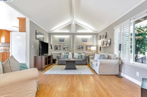 1634 Calle Santa Anna, Pleasanton CA  94566-5927 exterior