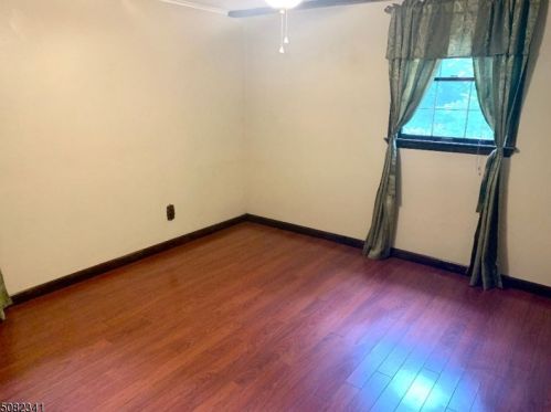 19 Academy St, Oxford NJ  07863-3031 exterior