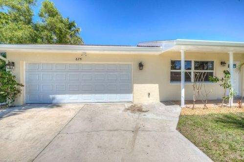 675 104th Ave, Naples FL  34108-3228 exterior