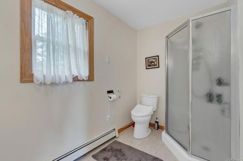 724 Sackett Lake Rd, Monticello NY  12701-4714 exterior