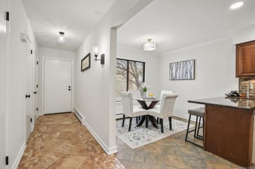 57 Hudson View Hl, Crotonville NY  10562-3329 exterior