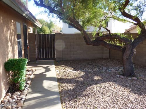 7531 Taro Ln, Glendale AZ  85308-8306 exterior