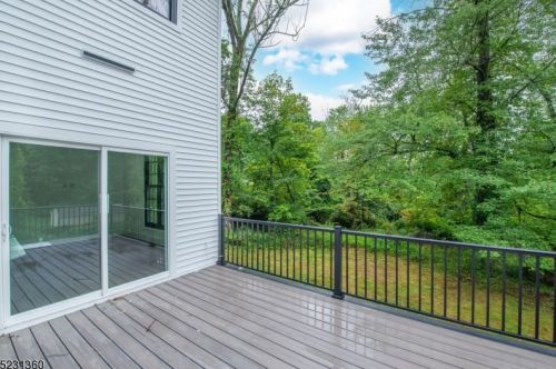 89 Taylortown Rd, Montville Township NJ  07045-9763 exterior