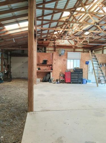 8283 Wellbaum Rd, Brookville OH  45309-9236 exterior