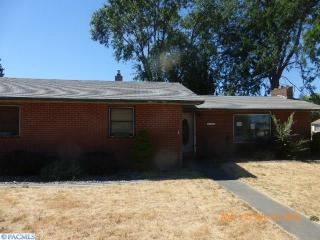 1312 Stassen Way, Grandview WA  98930-1536 exterior
