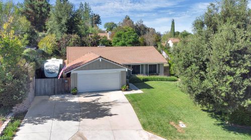 41739 Asteroid Way, Temecula CA  92592-3222 exterior