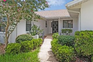 19 Cheyenne Ct, Palm Coast FL  32137-8966 exterior