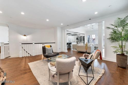 820 Mandalay Bch Rd, Oxnard CA 93035-1078 exterior