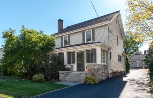 25 Leonard St, Stamford, CT 06906-1009