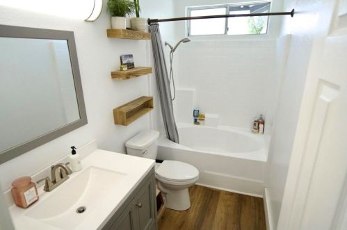 42137 Teatree Ct, Temecula CA  92591-3825 exterior