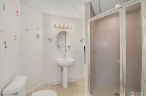 2 Winchester Dr, East Brunswick NJ  08816-3385 exterior