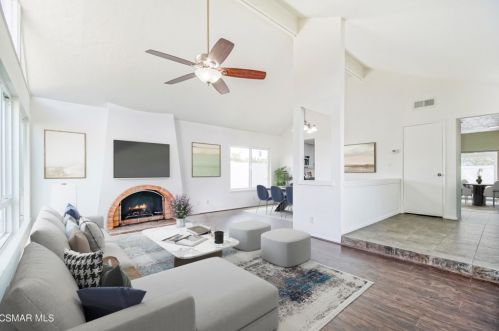 2159 Chesterton St, Simi Valley, CA 93065-1409