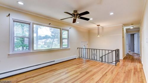 31 Midvale Ave, Lake Hiawatha NJ  07034-1008 exterior