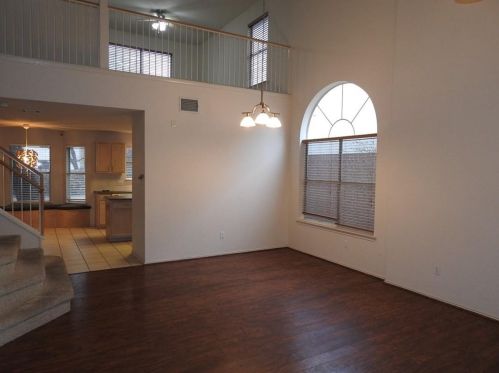 13412 Athens Trl, Austin, TX 78729-8030