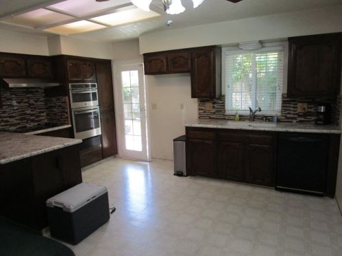 1931 San Gabriel Ave, Clovis CA  93611-4124 exterior