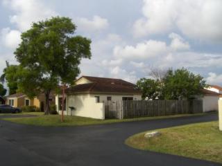 500 89th Ave, Miami, FL 33174-2450