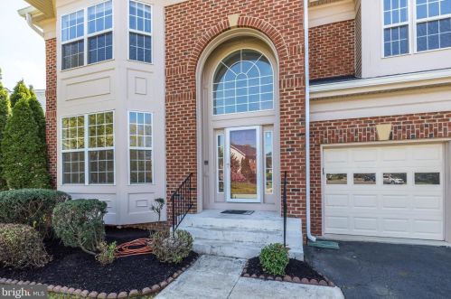 3508 Chambray Way, Falls Church VA  22042-3549 exterior
