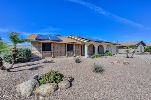 4032 Hartford Ave, Glendale, AZ 85308-4121