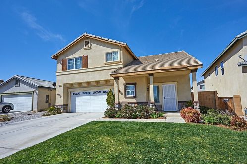 13686 Menlo Way, Victorville, CA 92392-8382