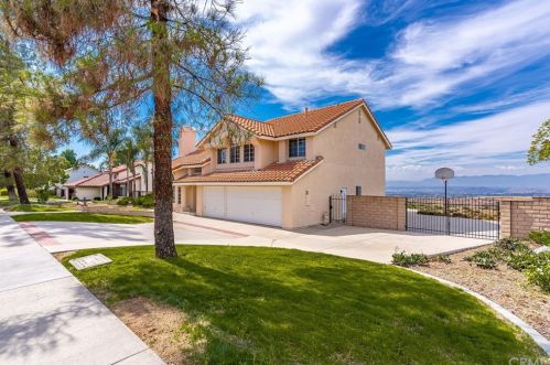 164 Mission Grove Pkwy, Riverside, CA 92506-6236