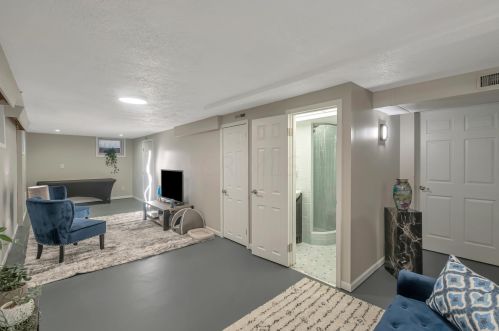 561 Vernon Heights Blvd, Marion OH  43302-5343 exterior