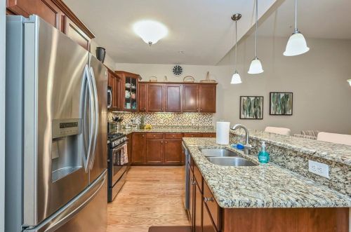 92 Greyhawk Dr, Mashpee MA 02649-4420 exterior