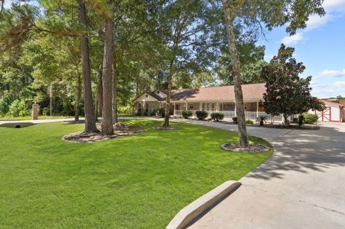 7202 Ponderosa Dr, Magnolia, TX 77354-5729