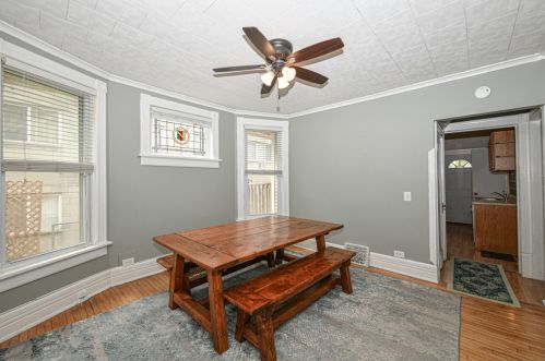 2565 Oakland Ave, Milwaukee WI 53211-3931 exterior