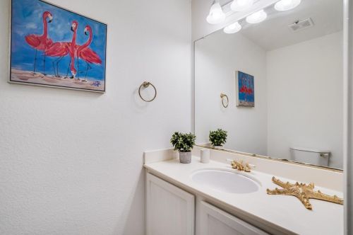 1063 Schwerin St, Daly City CA  94014-1622 exterior