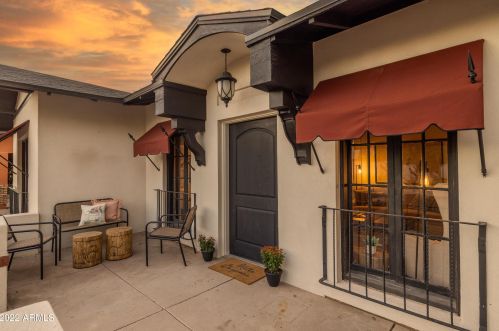 128 Almeria Rd, Phoenix, AZ 85003-1139